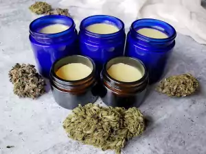 Hausgemachte Cannabiscreme