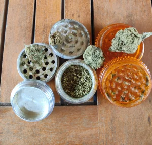 stark verschmutzter Unkrautschleifer